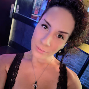 Meet your Posher, Gia